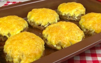 Не просто котлеты — настоящая зимняя сказка: такие «Сугробы» будут в тему на вашем новогоднем столе