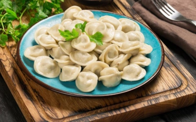 Лавровый лист тут ни при чем: что добавить в кастрюлю, чтобы пельмени стали вкуснее