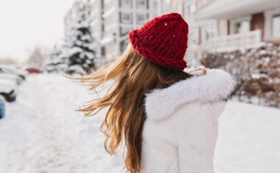 Секрет против пушистого хаоса под шапкой: несколько ложек этого хитрого средства меняют все