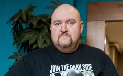 «Впал в кому на моих руках»: вдова рассказала, как умер в 45 лет актер «Реальных пацанов» Дмитрий Красильников