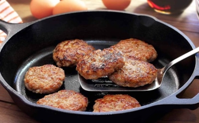 Котлеты меняются до неузнаваемости: всего один ингредиент делает их по-настоящему нежными