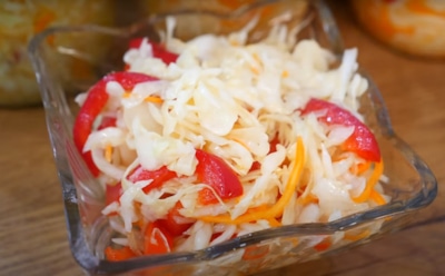 Легкий салат без тяжести — новый взгляд на зимние блюда: создаем идеальное угощение для встречи года Огненной Лошади