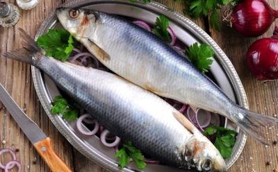 Осторожно, селедка: кому новогодняя рыбка может подкосить здоровье