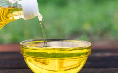 Медведка и тля напрасно не ждут подвоха: зачем опытные дачники берут растительное масло в огород