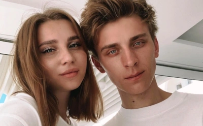 Юля Годунова подтвердила расставание с Владом Бумагой после рождения дочери