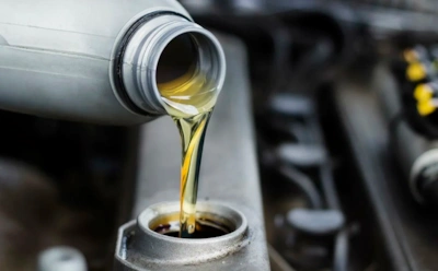 Вы меняете масло слишком поздно: моточасы и км — в чем же разница