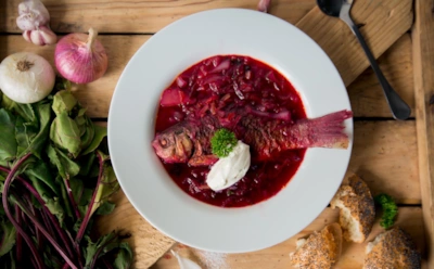 Этот рыбный борщ ломает шаблоны: он вам не уха — рецепт, который влюбляет