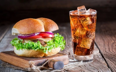 Эти продукты вредят костям: что каждый день вымывает наш кальций