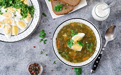 Белый борщ станет для вас открытием: простой состав и неожиданно глубокий вкус