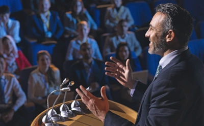 Как и о чем говорить, чтобы вас слушали: логика, эмоции или факты — подскажет стихия Меркурия