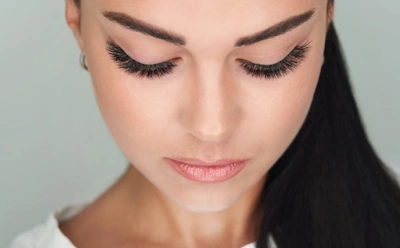 Наращенные ресницы редеют и ломаются: вот почему причина не в мастере, а в уходе