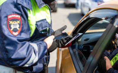 Личная переписка под защитой закона: может ли инспектор ДПС требовать доступ к смартфону