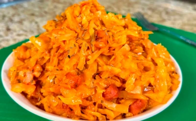 Тушеная капуста за 10 минут: секрет приготовления без плиты и лишних хлопот