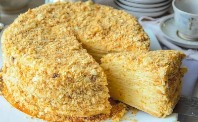 Когда хочется «Наполеона», но нет времени: «ленивый» рецепт с заварным кремом