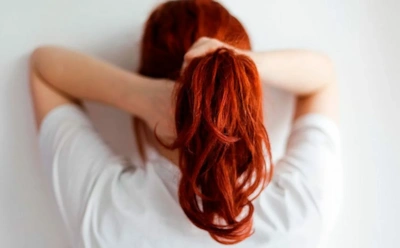 Краска для волос из кухонной специи: получите золотистый оттенок без химии