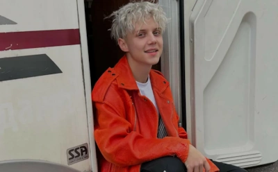 Как Ваня Дмитриенко стал самым богатым певцом РФ: объясняет Пригожин