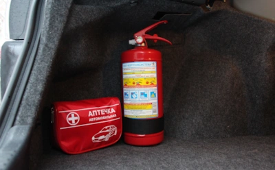 Требования к огнетушителю и аптечке ужесточились: что должно быть в машине по ГОСТу