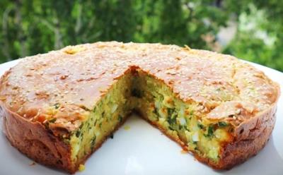 Сочный греческий пирог «Бадзина»: когда кабачки превращаются в хит стола