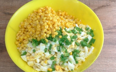 Гарнир, который не надоедает: легкий картофельный салат с кукурузой