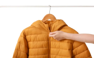 Как очистить засаленный пуховик без стирки: 3 способа вернуть куртке опрятный вид