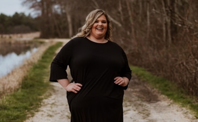 Такая одежда будет вас полнить: эти вещи зрительно увеличивают фигуру