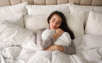 Как постельное белье влияет на сон: хлопок, лен или бамбук — ткань имеет значение