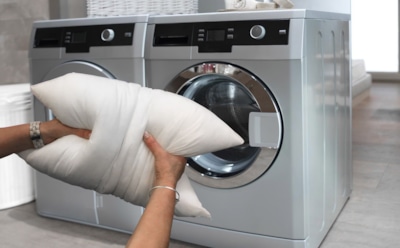 Как часто стирать подушки и одеяла: все об интервалах стирки — не навредите машинке