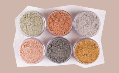 Как без ошибок выбрать косметическую глину: белая, зеленая, черная — чем она отличается