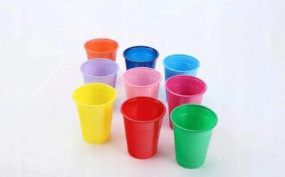 Польза пластиковых стаканчиков: эти 10 лайфхаков решат бытовые задачи