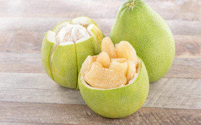 Помело — витаминная бомба с нюансами: о полезных свойствах и ошибках при употреблении