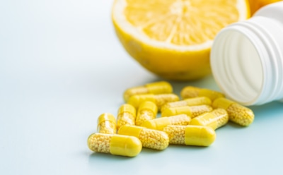 Не сочетайте зимой кислоты и ретиноиды: когда полезные средства становятся проблемой