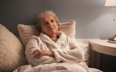 Если вы постоянно просыпаетесь в 3 часа ночи: из-за чего с возрастом сон становится прерывистым