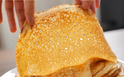 Ажурные блины с золотыми краями: этот старинный способ удается всегда