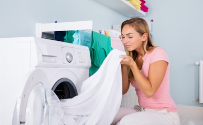 Как уберечь постельное белье от затхлого запаха: никакой химии — вам помогут цитрусовые