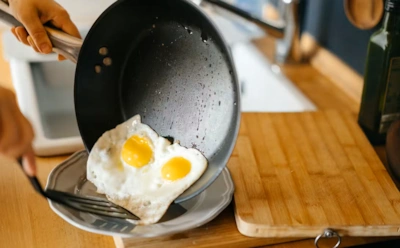 Курица старалась, а вы все портите: эти ошибки хозяек лишают яйца всей пользы