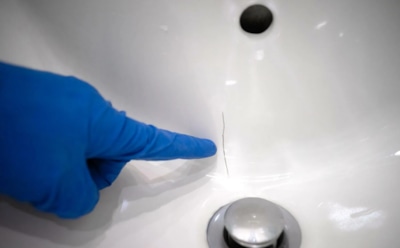 Треснула керамическая раковина — почините ее сами: варианты ремонта своими руками