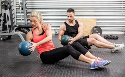 Если вы тренируетесь, но тело не меняется: этот просчет сводит все усилия в зале к нулю