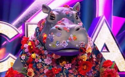 Пересильд или Караулова: выясняем, кому досталась маска Гиппопотама в одноименном шоу на НТВ