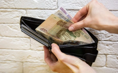 Если кошелек выглядит так — денег не видать: психологи объяснили, как он может притягивать бедность