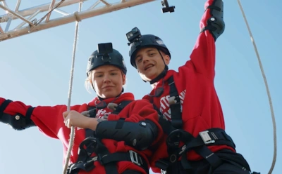 Обзор первого выпуска "Выживалити 3": прыжки с крана и изгнание звезд