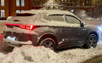 Китайские авто не выдерживают русскую зиму: владельцы рассказали о проблемах из-за снега и мороза