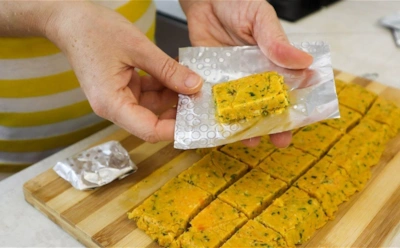 Домашние бульонные кубики без химии: овощи, блендер и морозилка — рецепт без консервантов