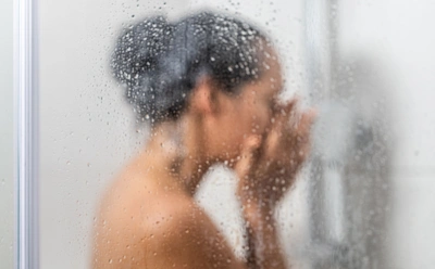 Ешьте этот фрукт прямо под душем — и забудете про стресс: способ звучит безумно — действует безотказно