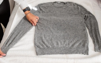 Кашемир не прощает этих ошибок: как безопасно стирать вещи, чтобы они не сели и не вытянулись