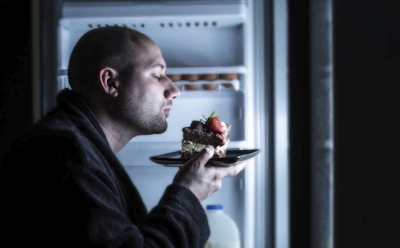 Перед сном лучше не делать этого: привычные вещи, которые превращают засыпание в пытку — проверьте себя