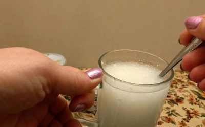 Найти натуральную сметану — сложная задача: как выявить растительные добавки и распознать подделку