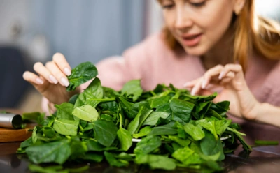 Есть много и не толстеть — не мечта, а план: 7 продуктов, которые не откладываются в жир и насыщают