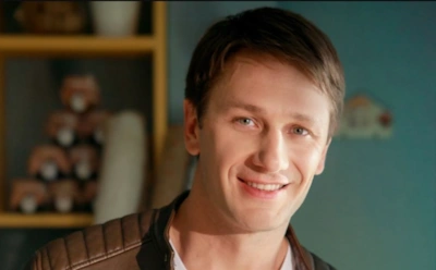 Первая любовь и счастливый брак: о личной жизни актера Александра Константинова