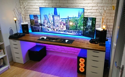 Хороший компьютерный стол начинается с эргономики: что важно учесть при покупке