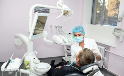 Что общего у кариеса и болезни Паркинсона: ученые нашли неожиданную бактериальную связь